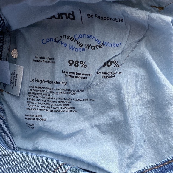 Abound High Rise Skinny Jeans Dark Wash Size 28 - Picture 3 of 6